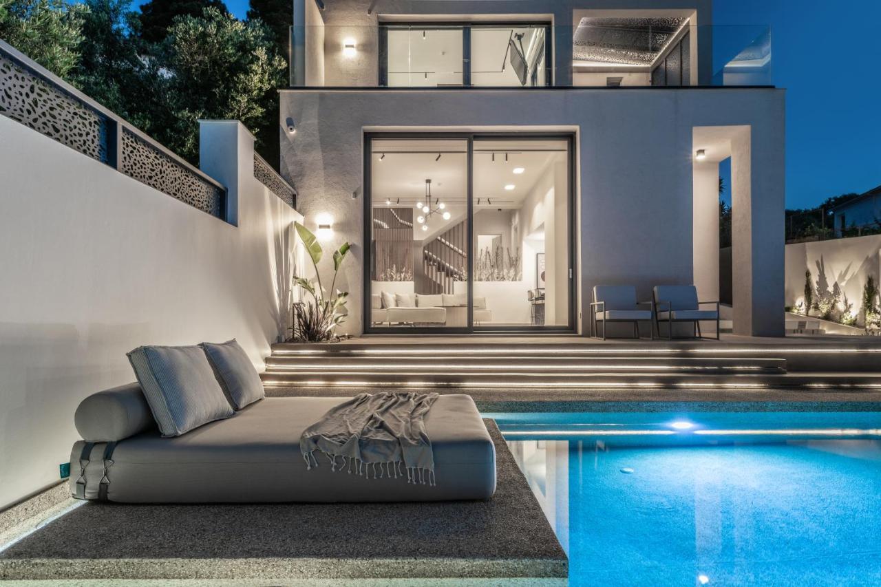 Ventus - A Luxury Sea View Retreat In Willa *